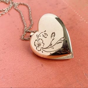 ❤️RESERVED Locket Necklace Flower Heart 12KGF